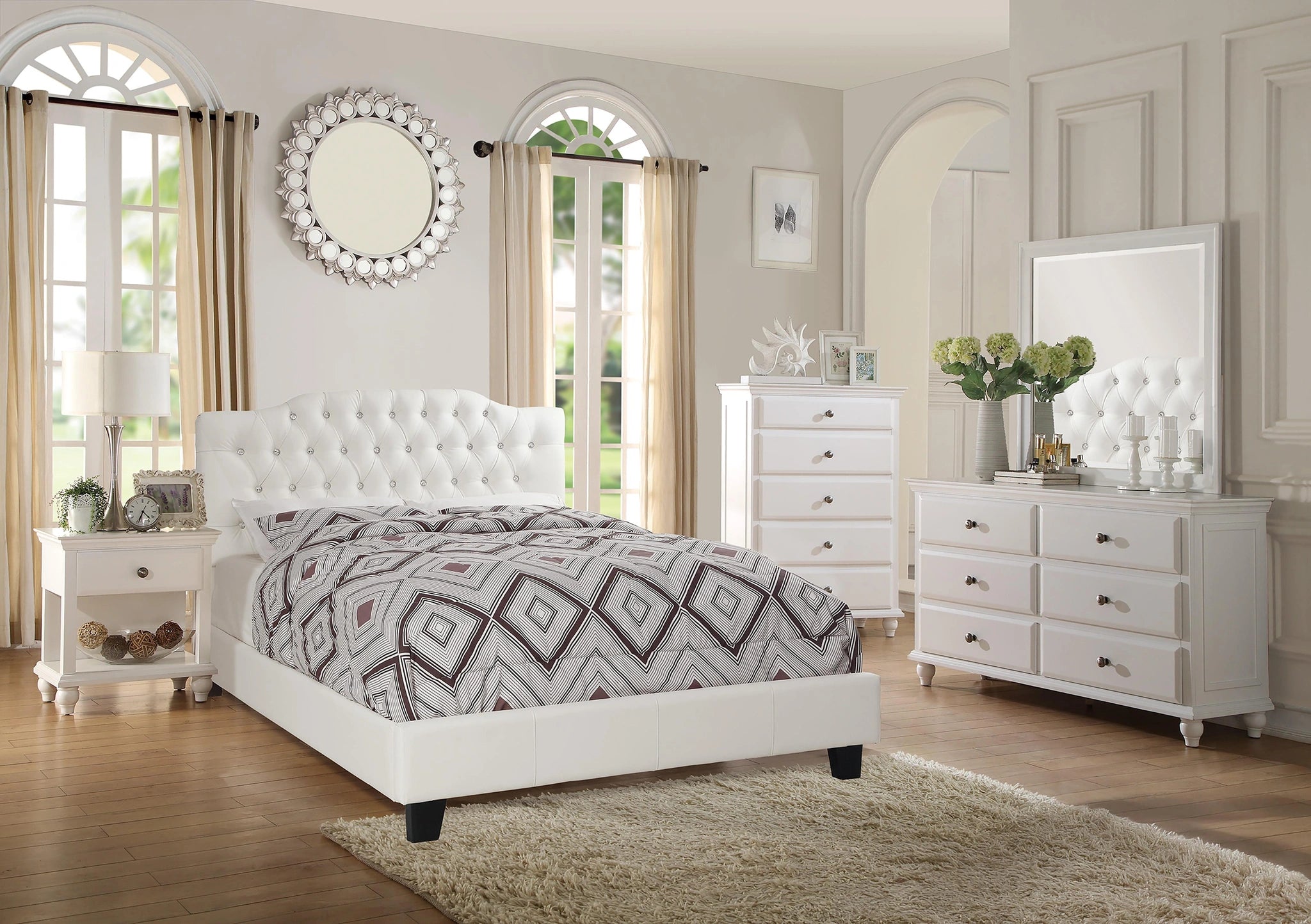 Chyuan Full Bed in White / Espresso