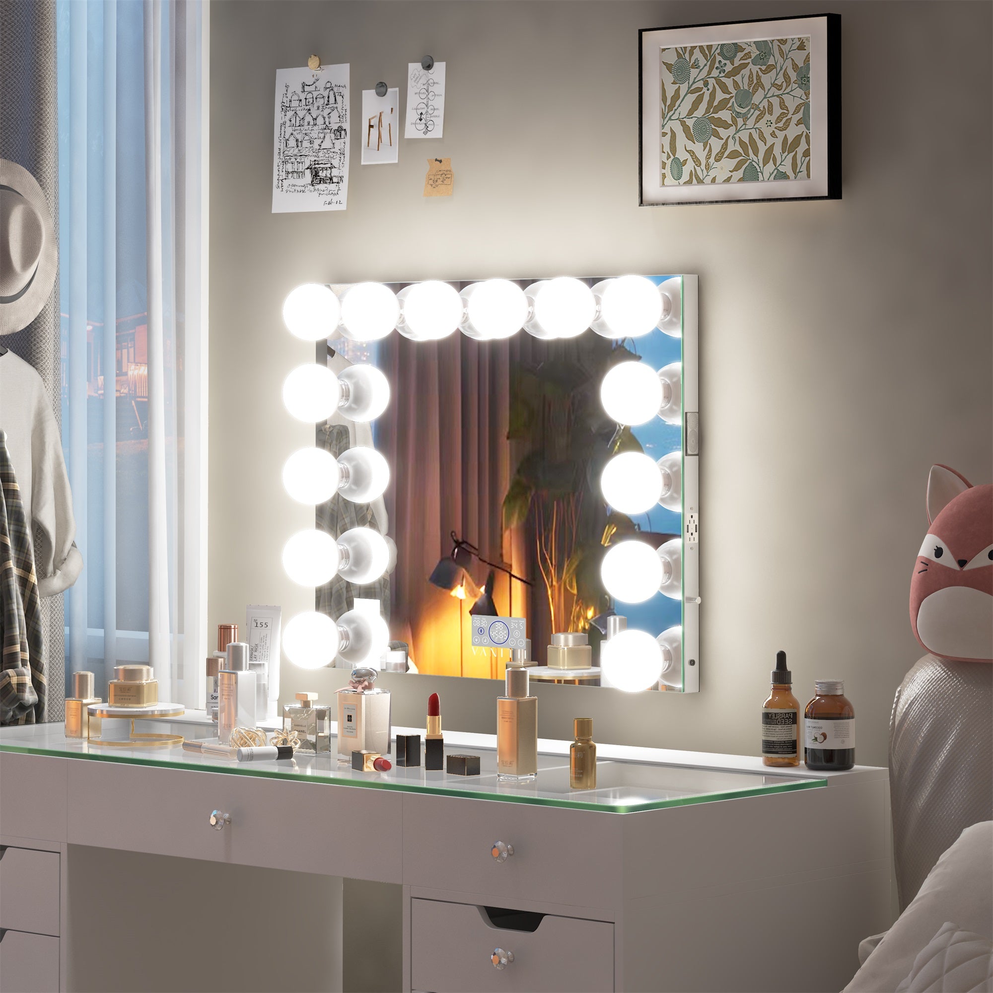 VANITII Marilyn Hollywood Vanity Mirror Pro with 14 Dimmable LED Bulbs