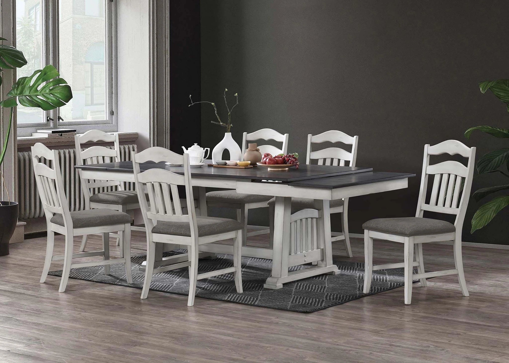 Serkou Dining Table in Antique White