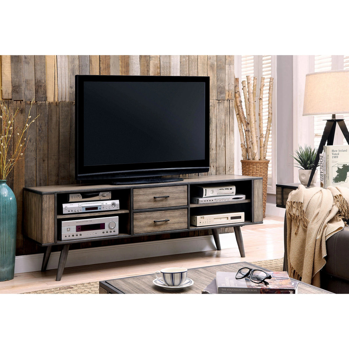 Vilhelm TV Console
