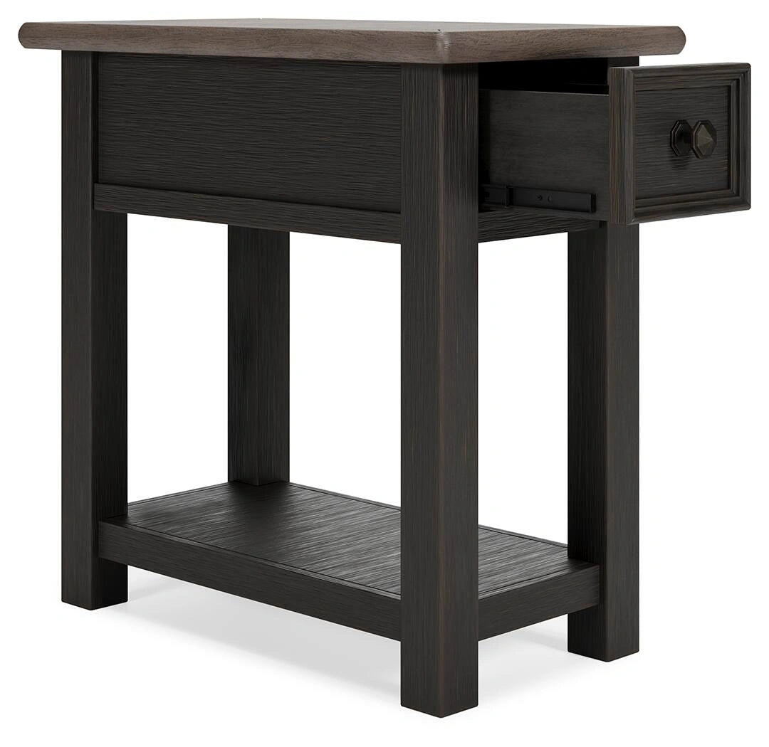 Tyler Creek End Table Set