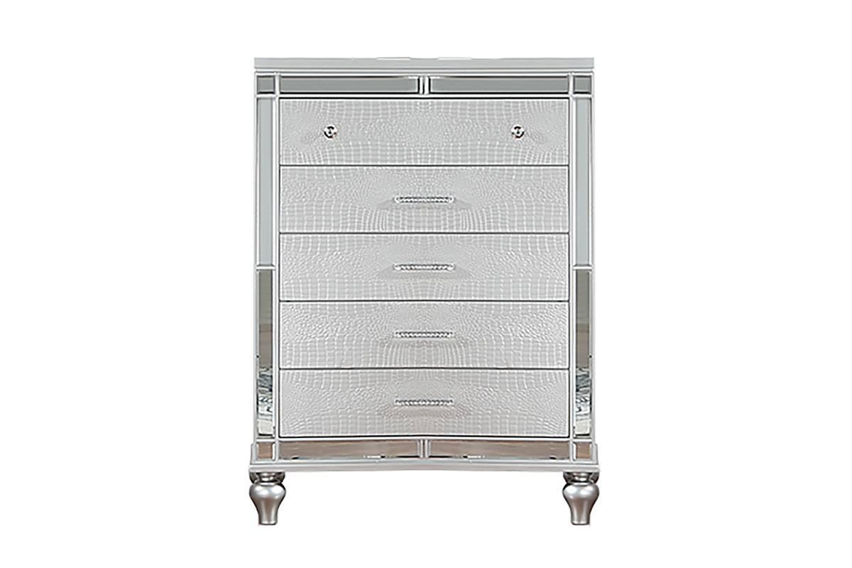 Hothan Chest in Silver