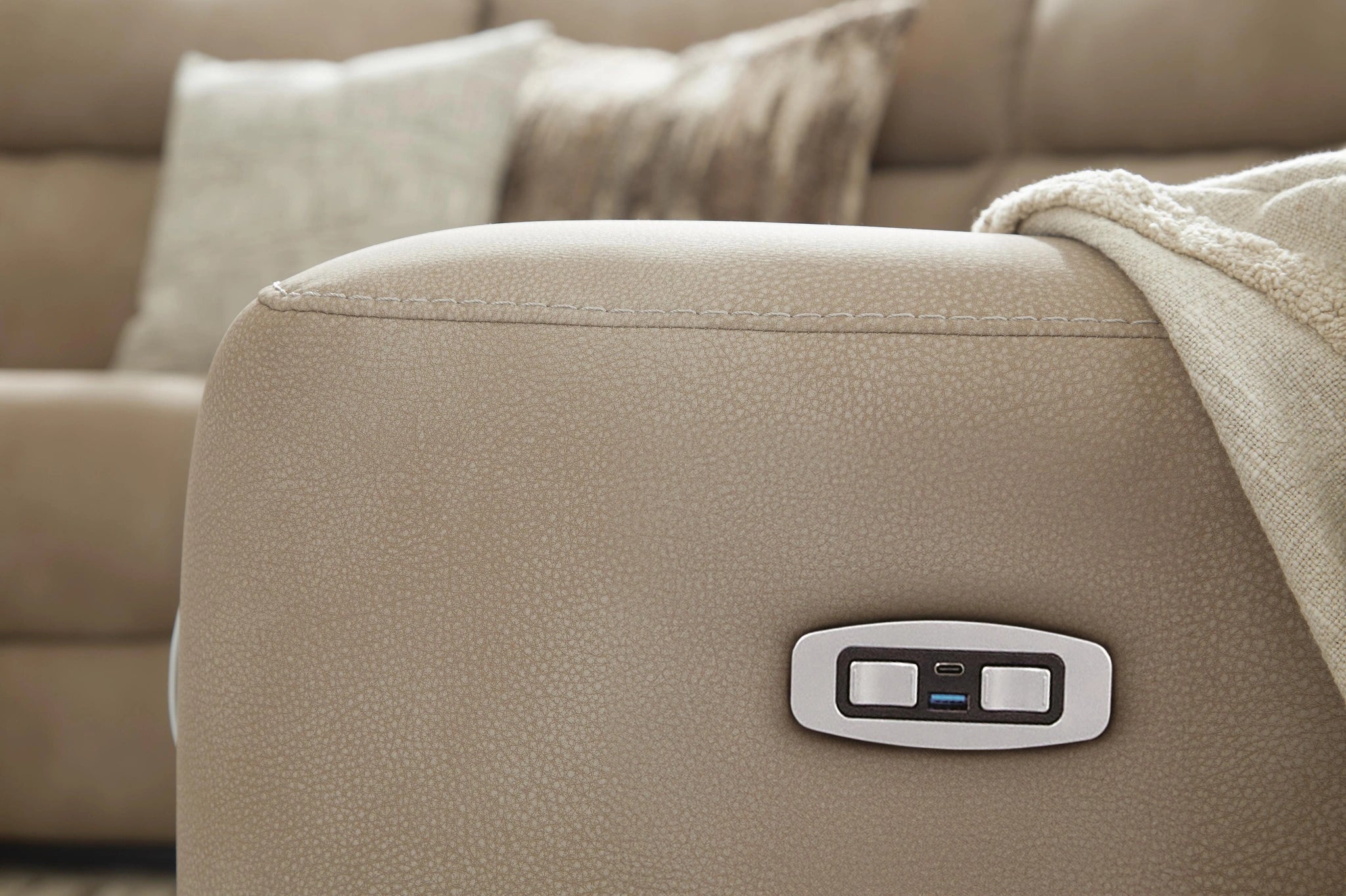 Next-Gen DuraPella Power Reclining Sectional