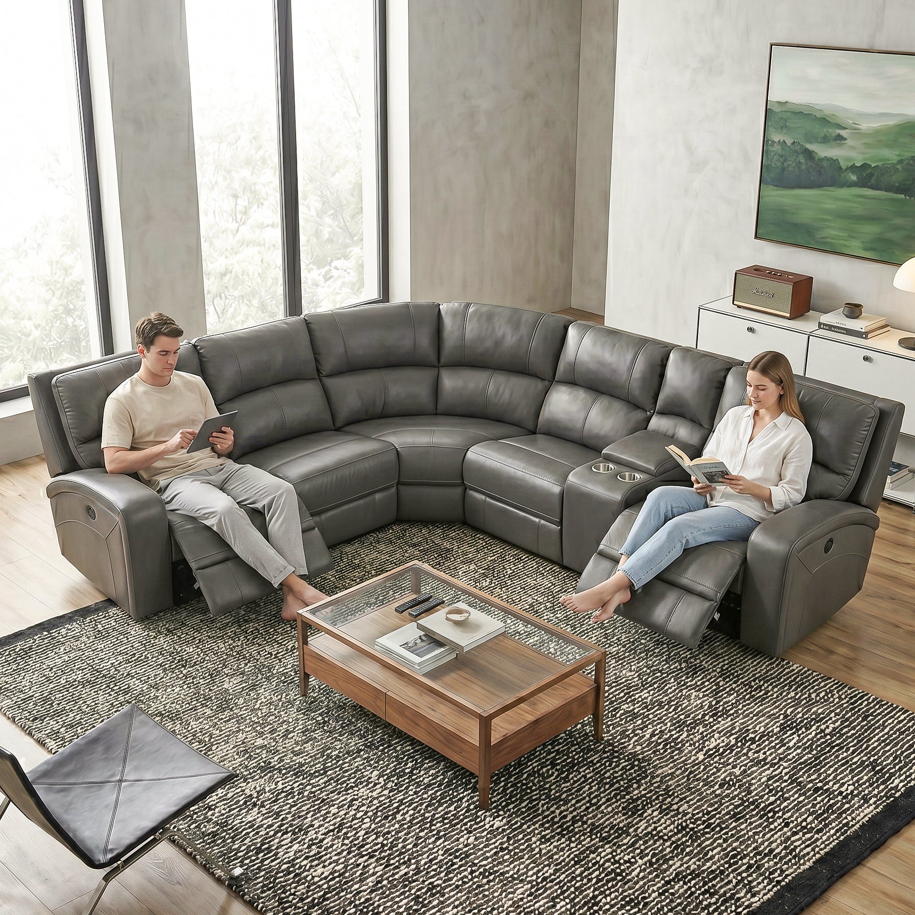 Soft enveloping padded cushions.No matter how long you read, you won't feel tired.