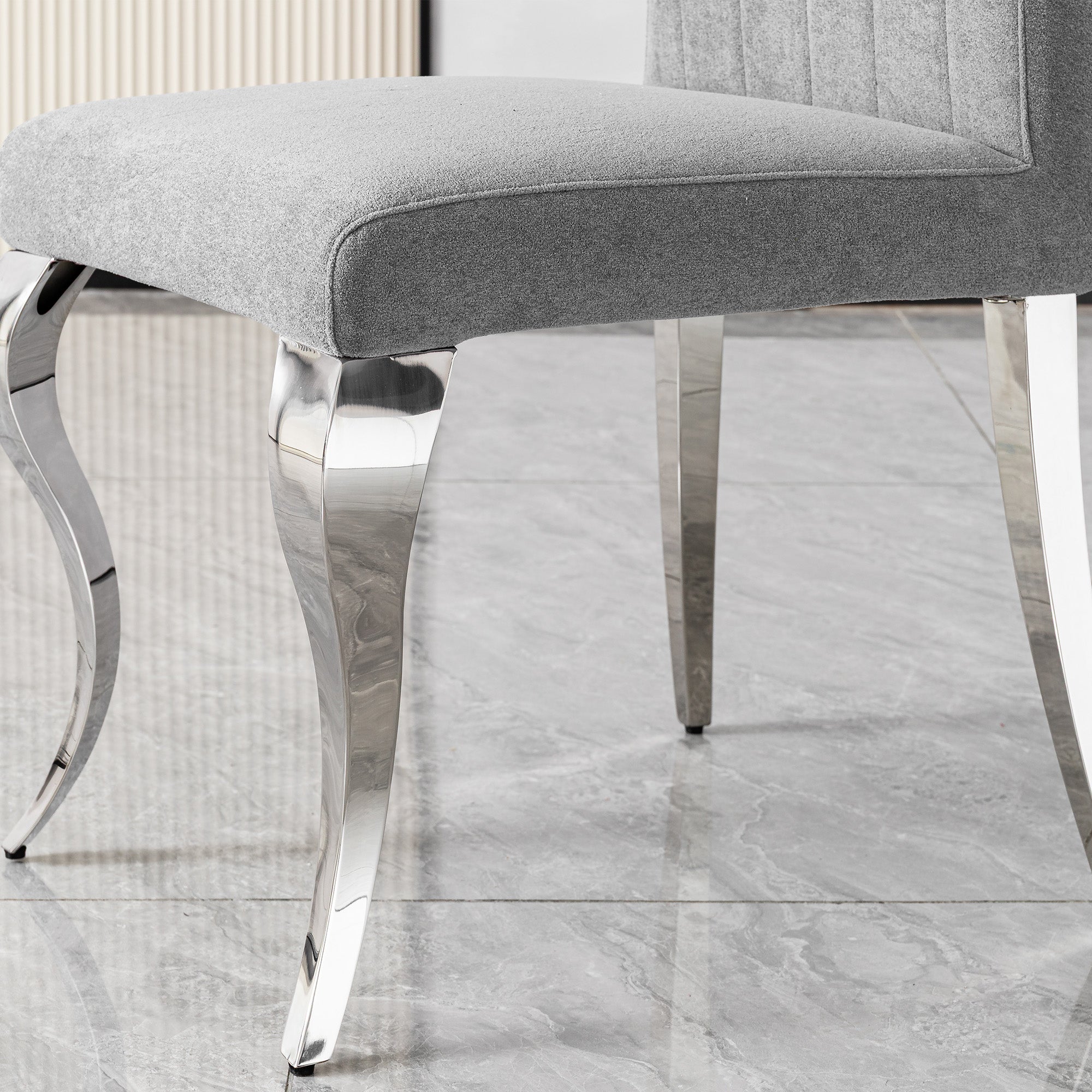 Polished sliver 201 stainless steel legs, rust-resistant, durable, and long-lasting shine.