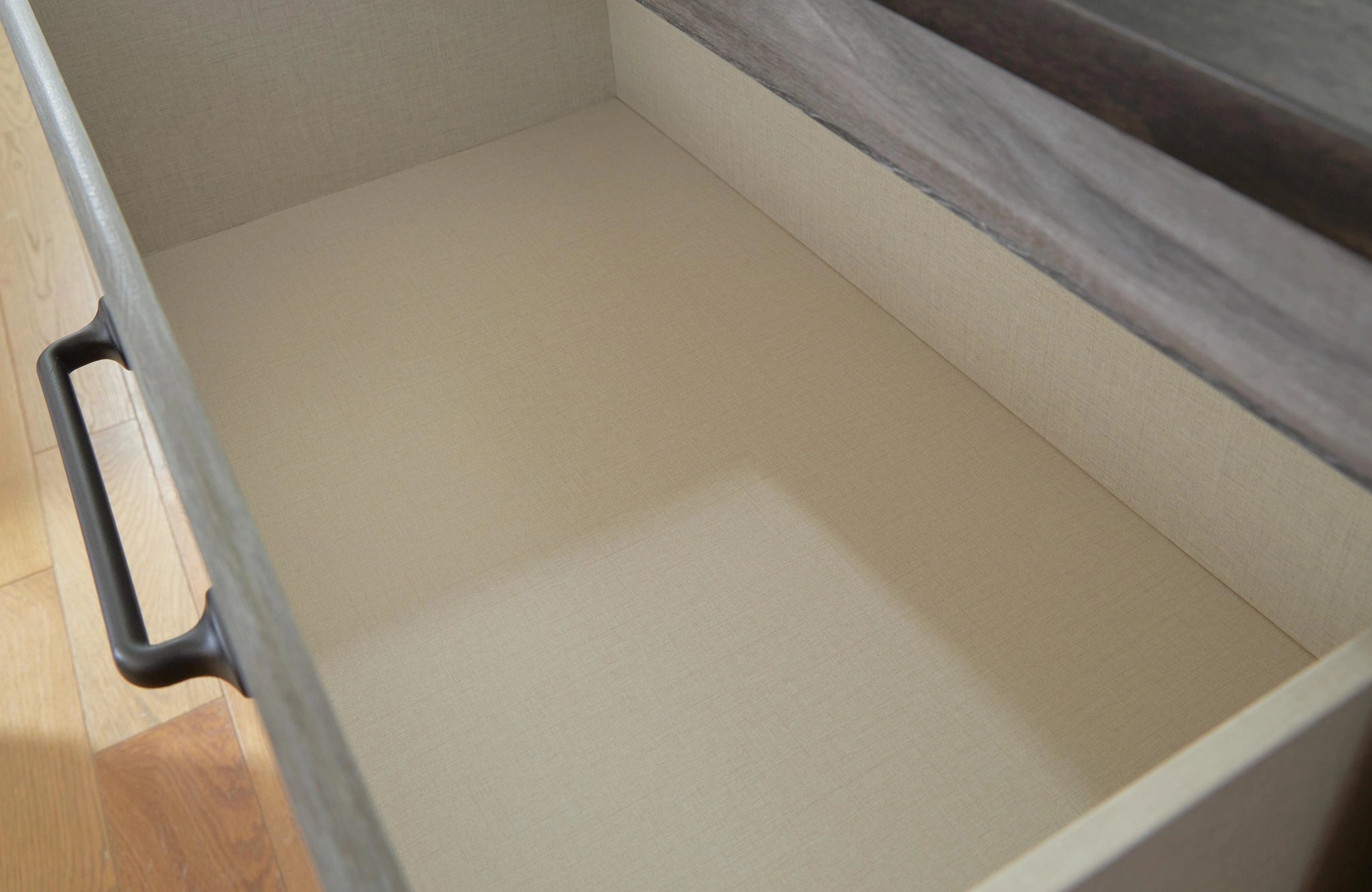 Bronyan Bedroom Set