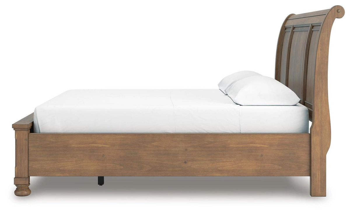 Feddinger Panel Storage Bed