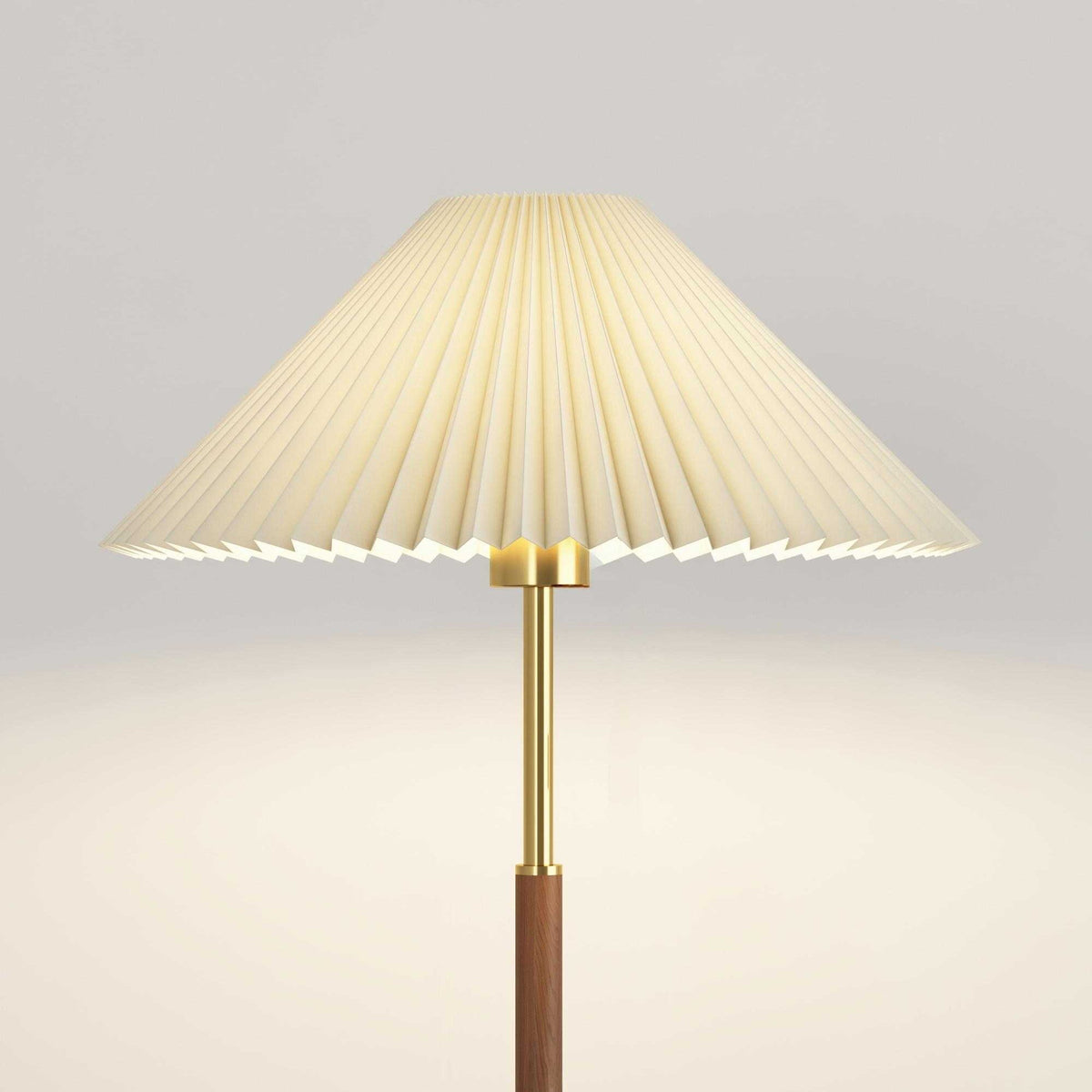 Wood & Gold Pleated Floor Lamp – retro-chic standing light, fits modern or mid-century spaces