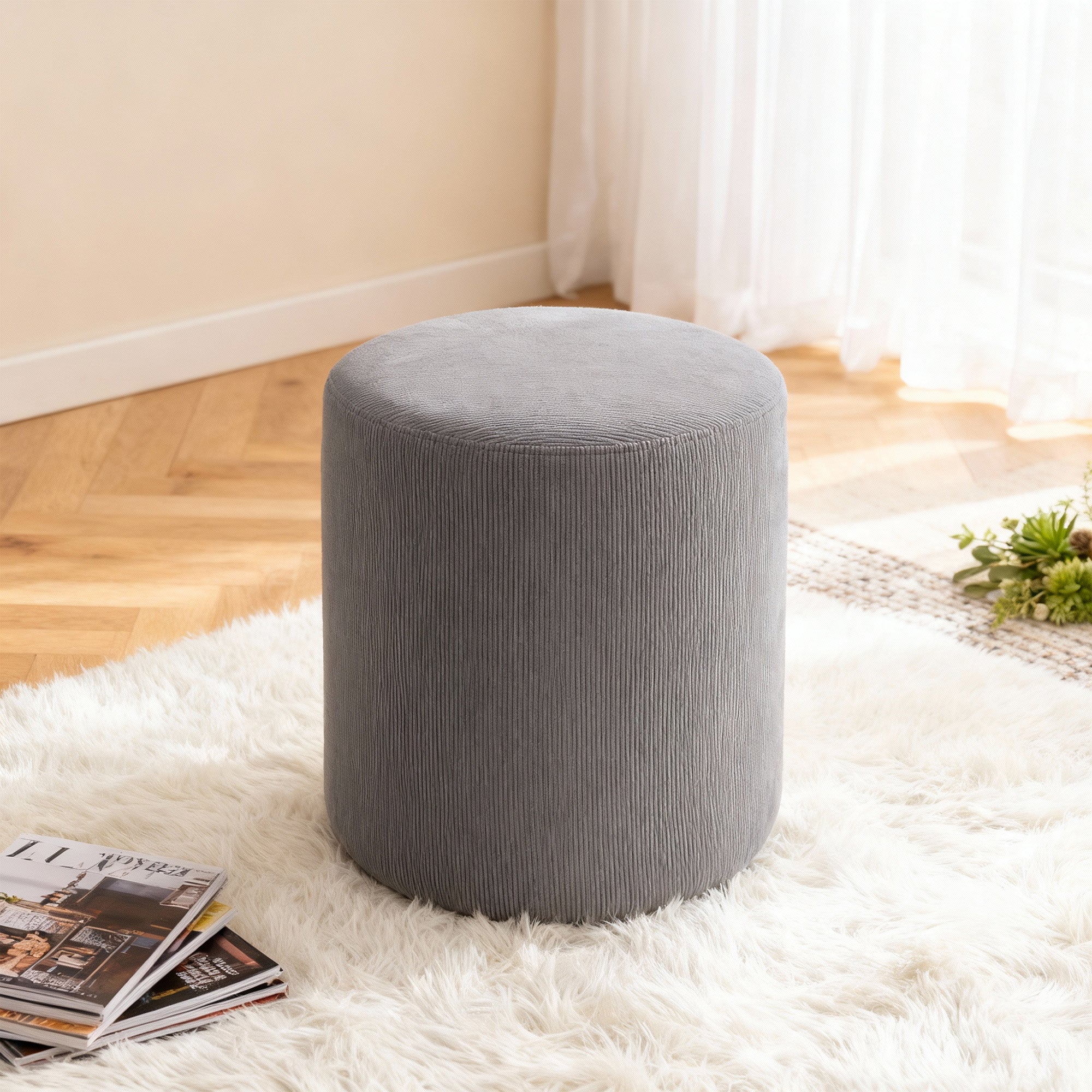 Vanity Chair Corduroy Stool-Grey
It is placed in the bedroom,being both beautiful and practical.