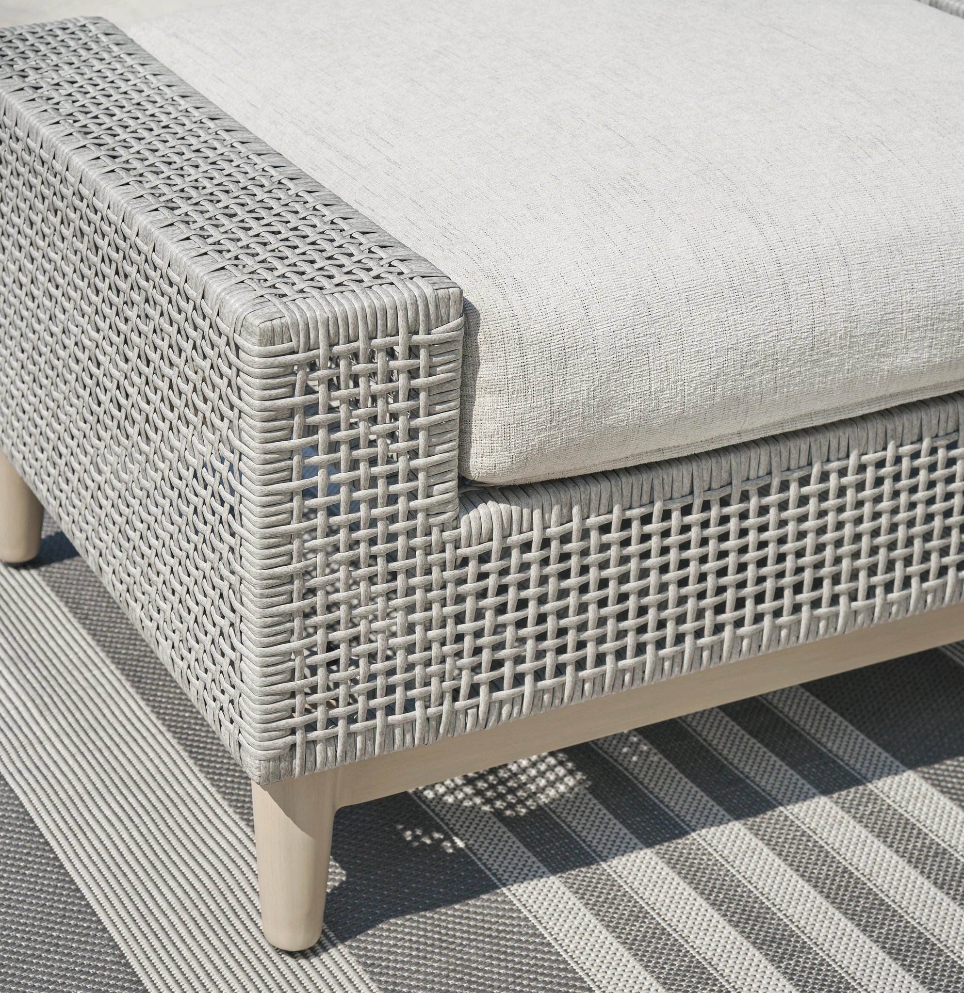 Seton Creek Outdoor Seating Set