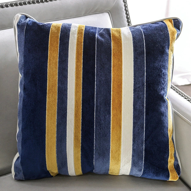 Montecelio Loveseat